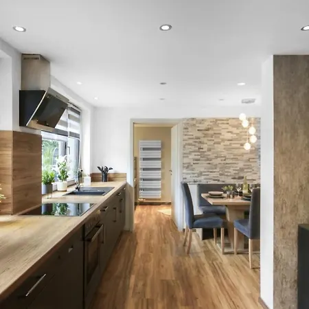 Erholsame Auszeit Auf Ca 100 Qm In Idylischer Lage Mit Großer Terrasse Apartment *